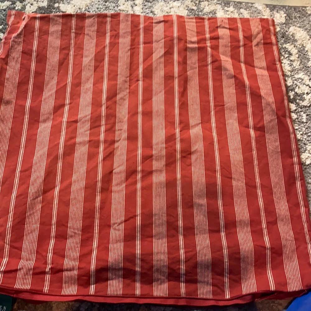 3 Ralph Lauren pillow cases